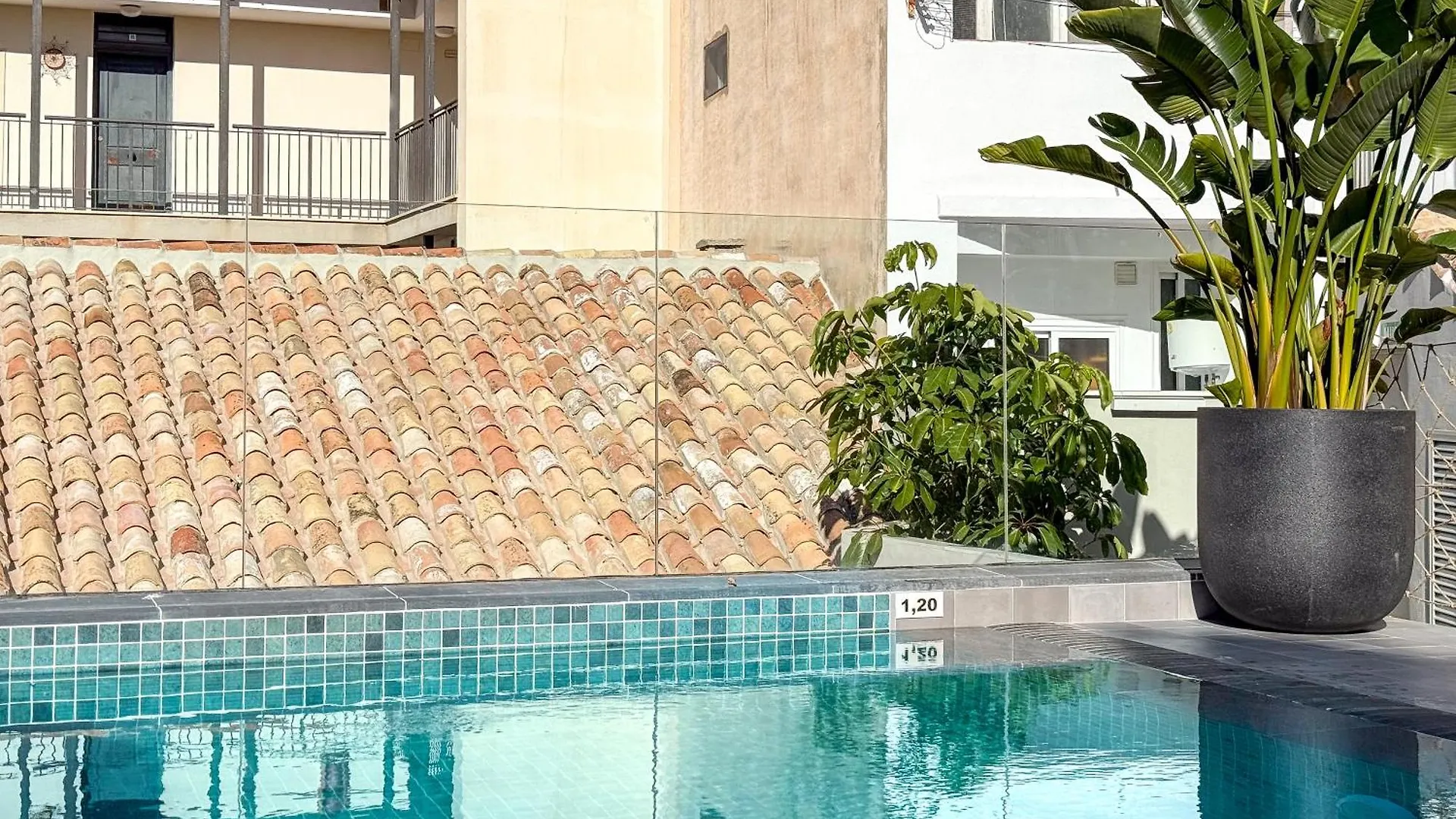 Coeo Hernan Ruiz Rooftop Pool Hostel Malaga