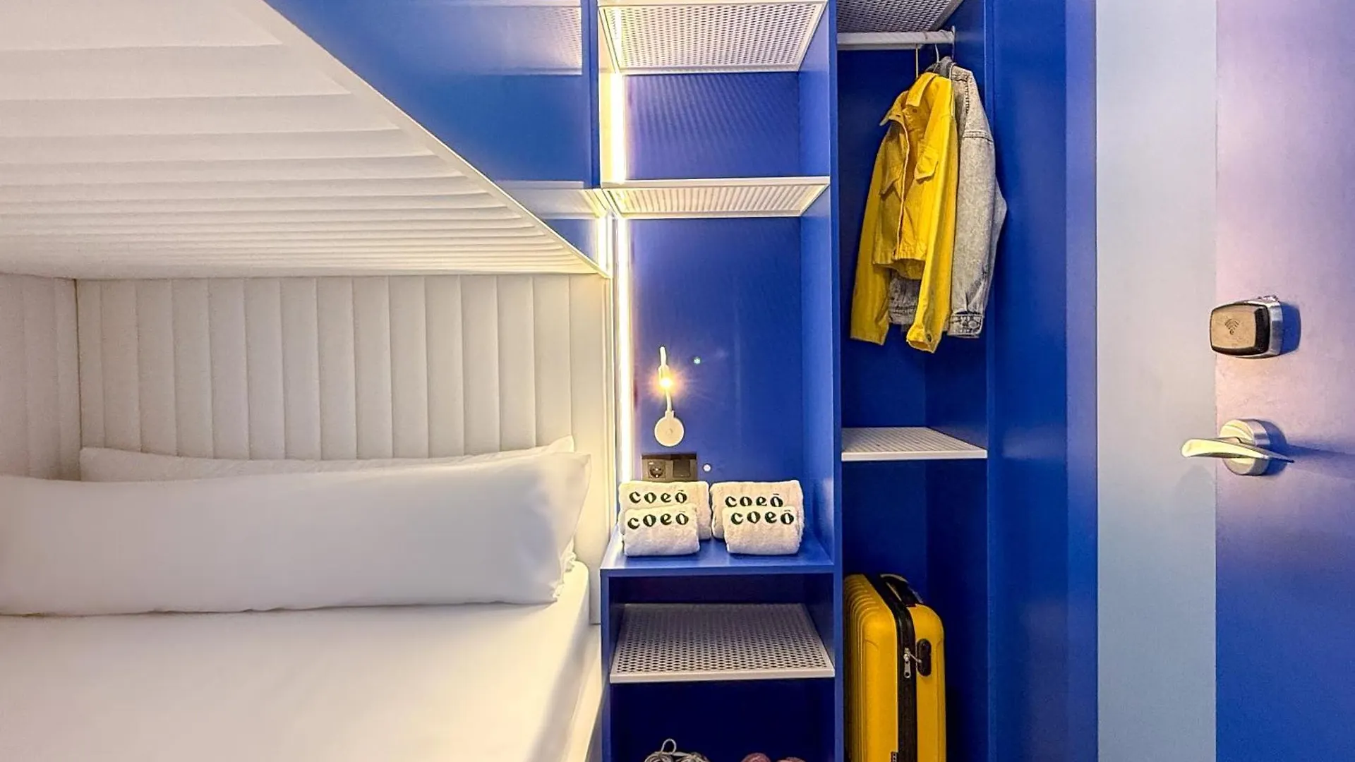 Coeo Hernan Ruiz Rooftop Pool Hostel Malaga