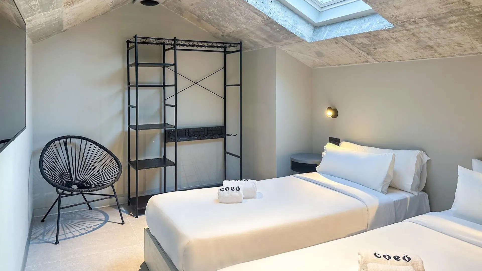 Coeo Hernan Ruiz Rooftop Pool Hostel Malaga