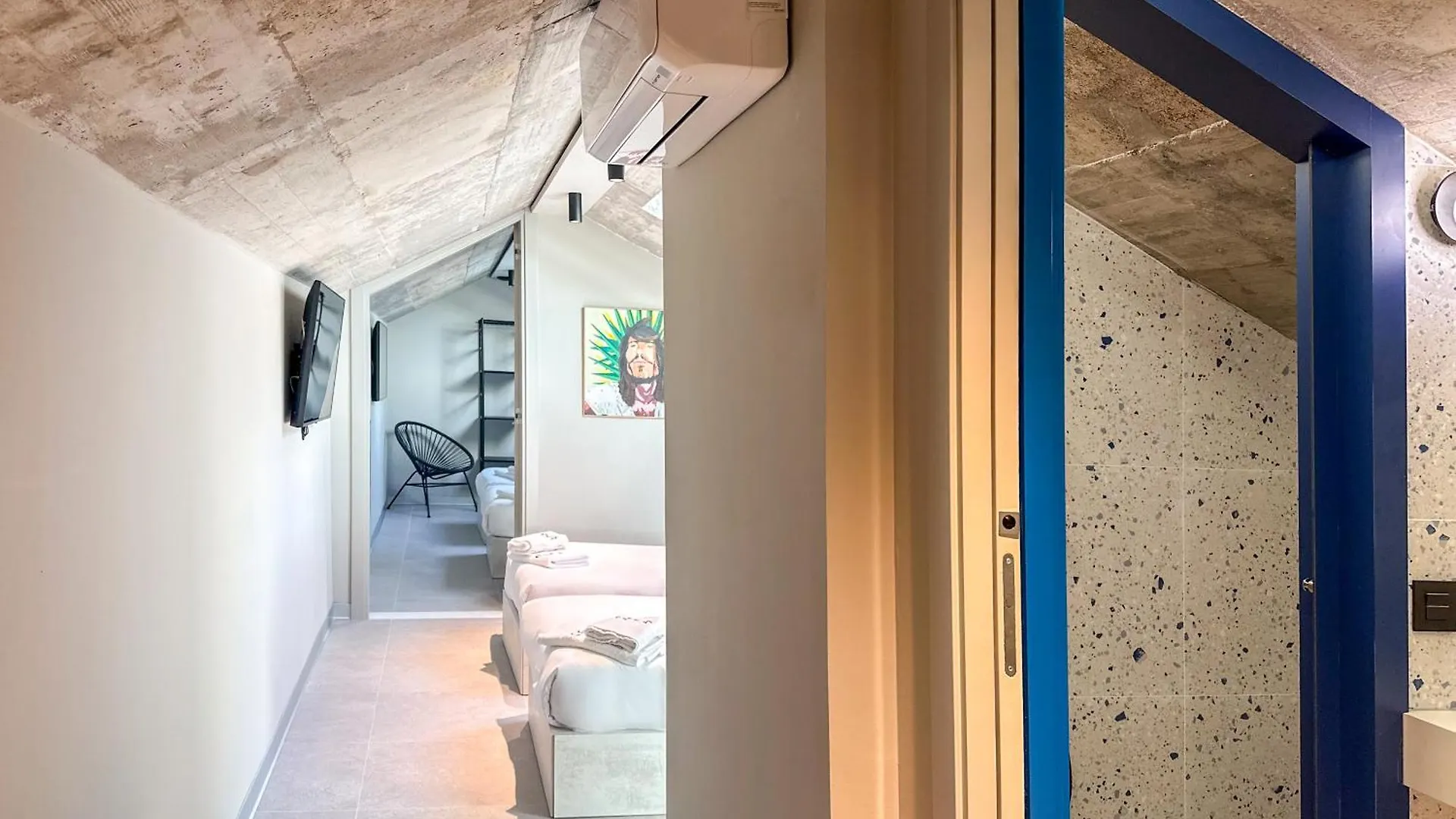 Coeo Hernan Ruiz Rooftop Pool Hostel Malaga