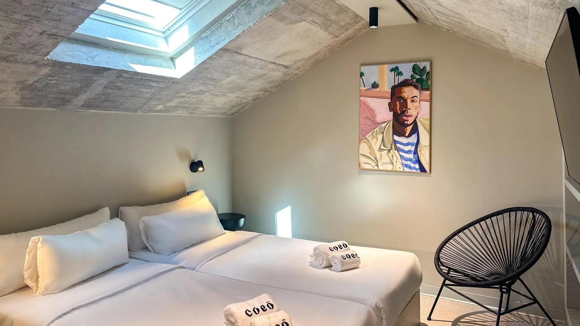 Coeo Hernan Ruiz Rooftop Pool Hostel Malaga